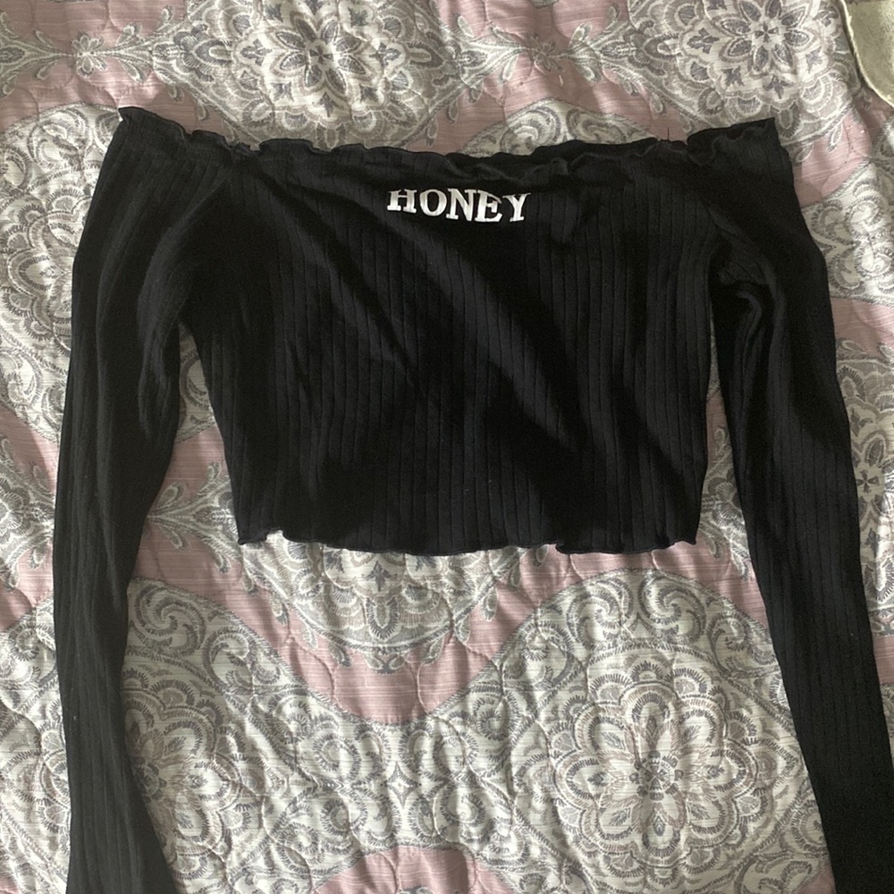 black crop top